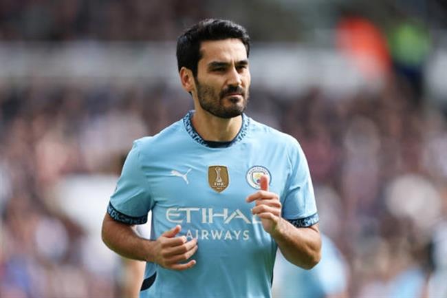 Pep Guardiola chia se ve Ilkay Gundogan